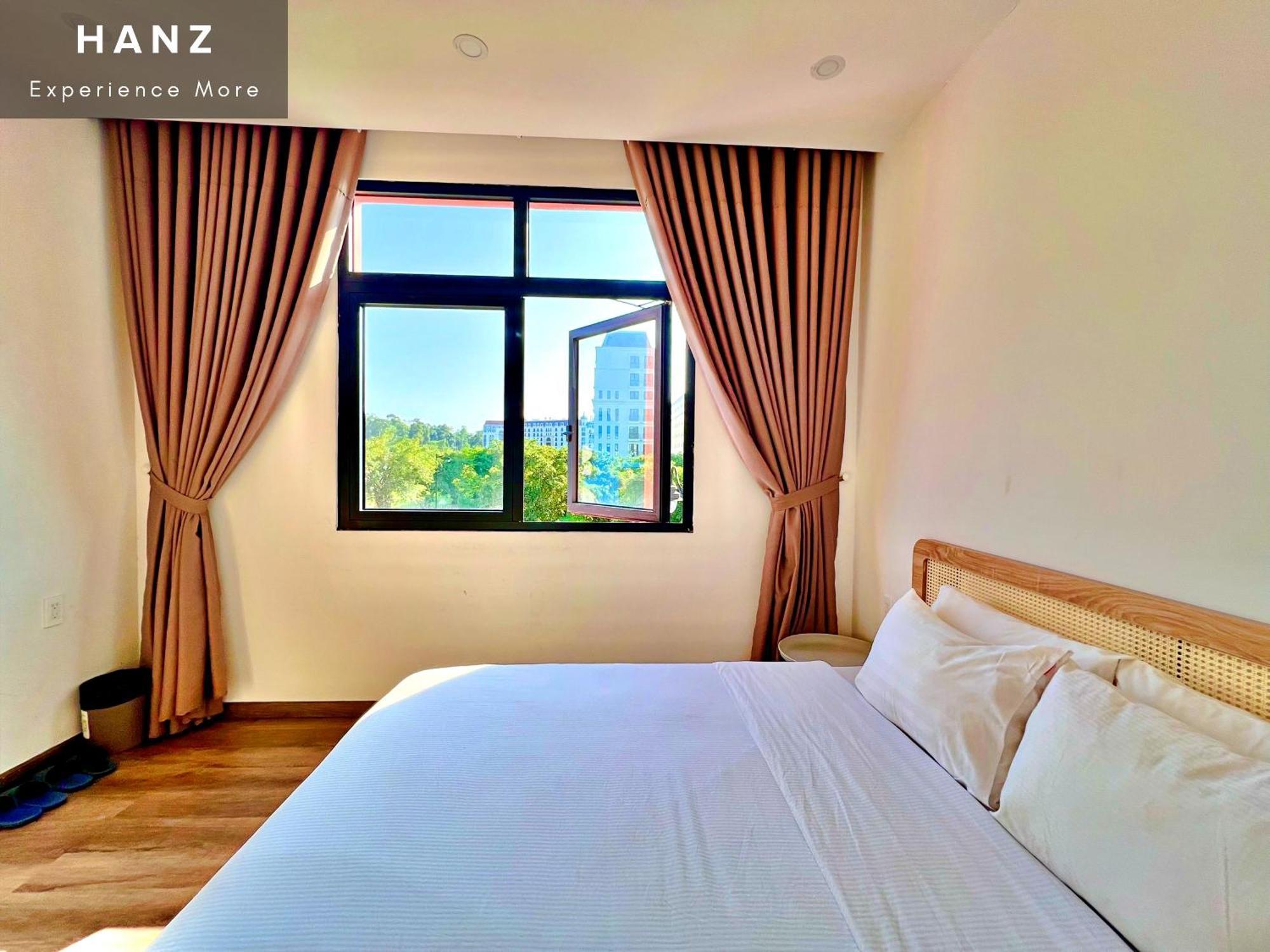 Hanz Sofia Grand Lago Phu Quoc Rom bilde