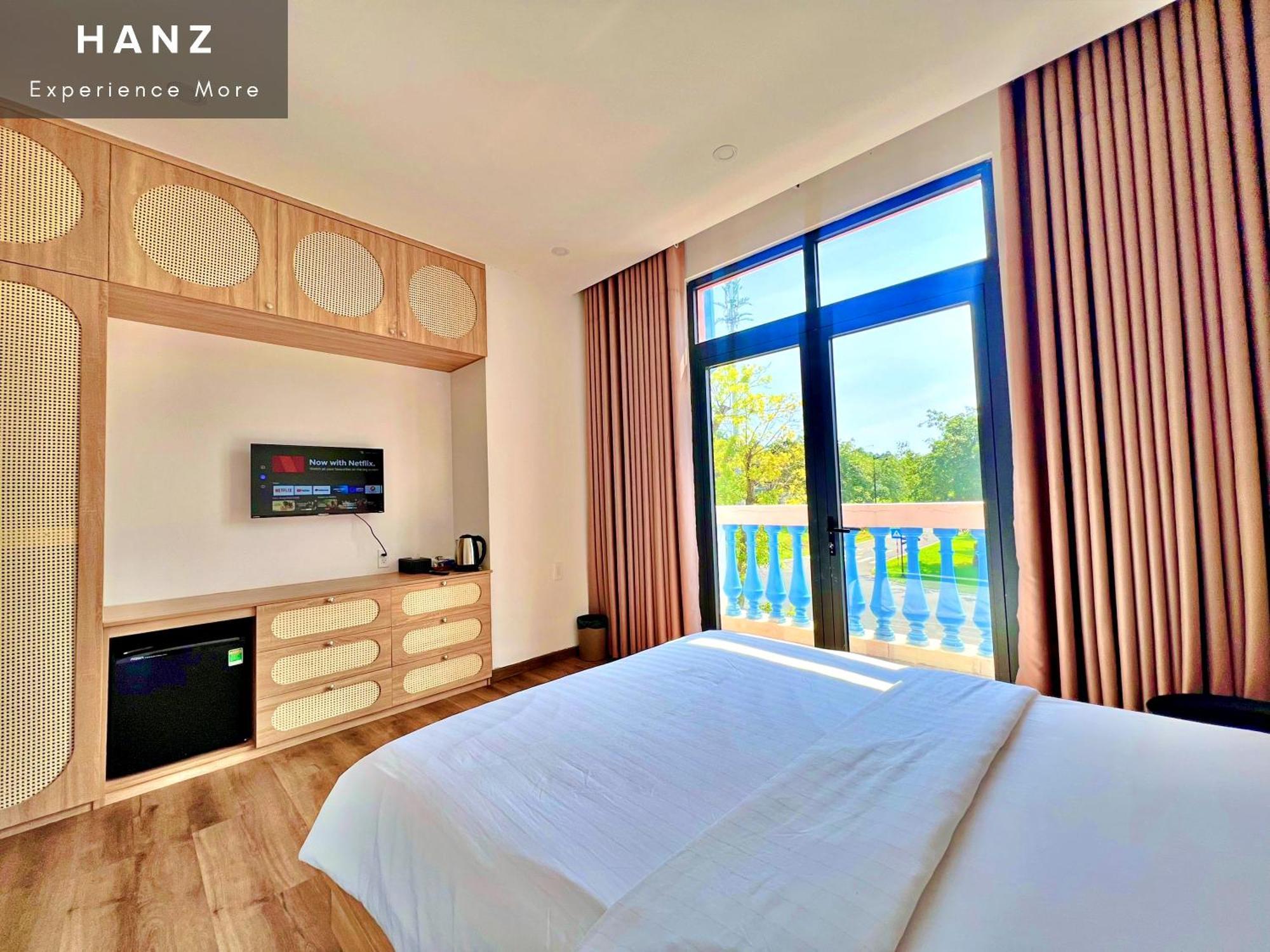 Hanz Sofia Grand Lago Phu Quoc Rom bilde